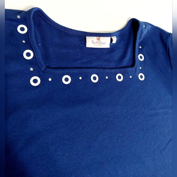 Blue Quaker Factory women's Top with white Eyelets 2X - Picture 2 of 7